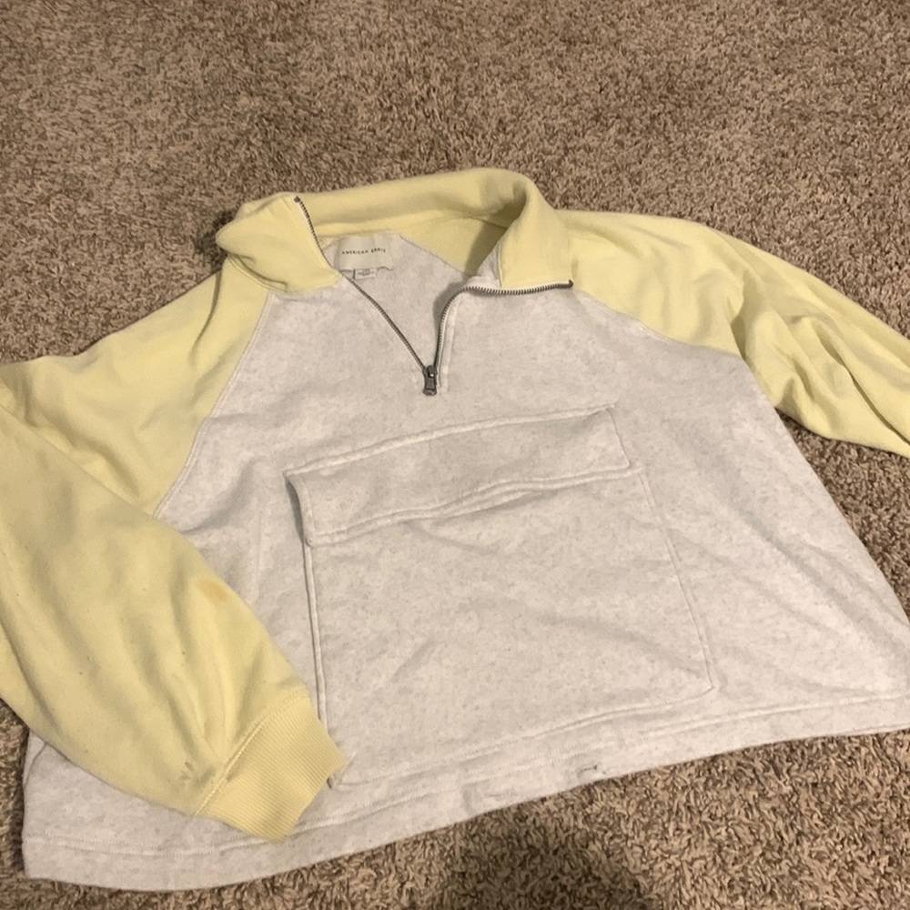 American Eagle half zip baseball tee Yellow and gray